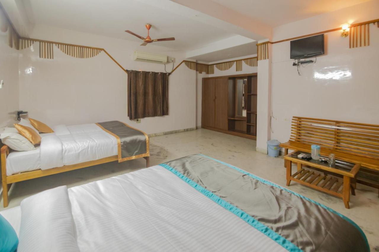Hotel Sp Grand Karur  Kültér fotó