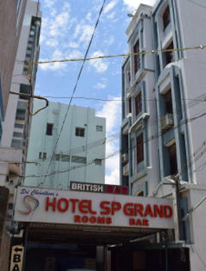 Hotel Sp Grand Karur  Kültér fotó